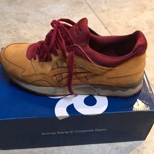 Men’s ASICS Gel-Lyte V Tan/tan. Size 11. NWT